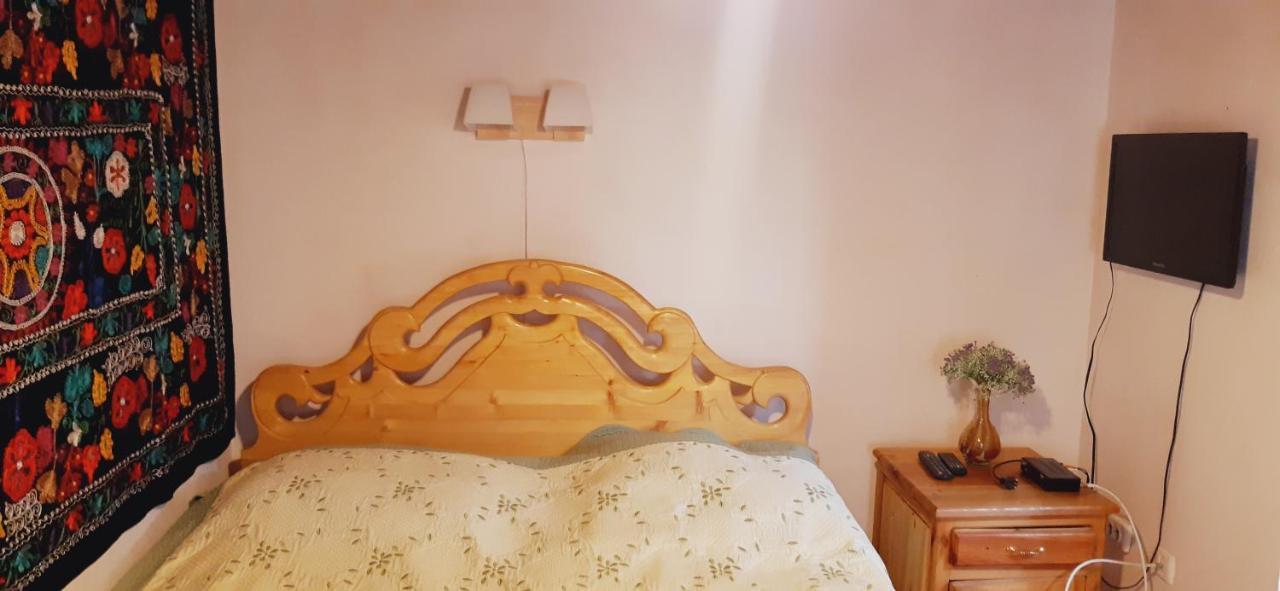 Ethno Guest House Caravan Tamchy Exterior foto