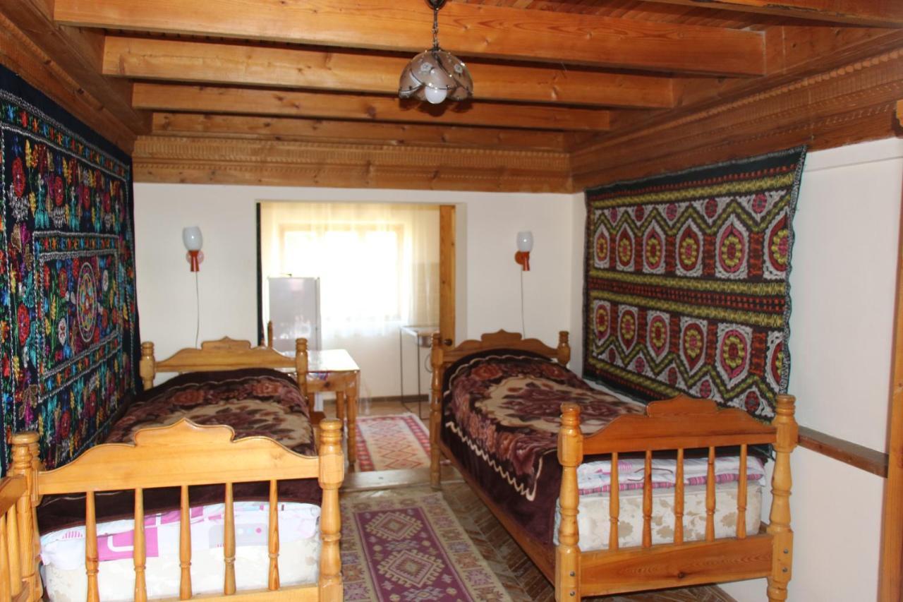 Ethno Guest House Caravan Tamchy Exterior foto