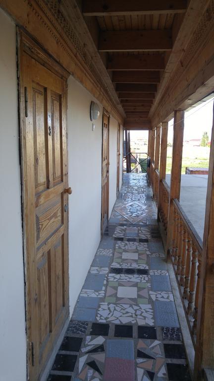 Ethno Guest House Caravan Tamchy Exterior foto